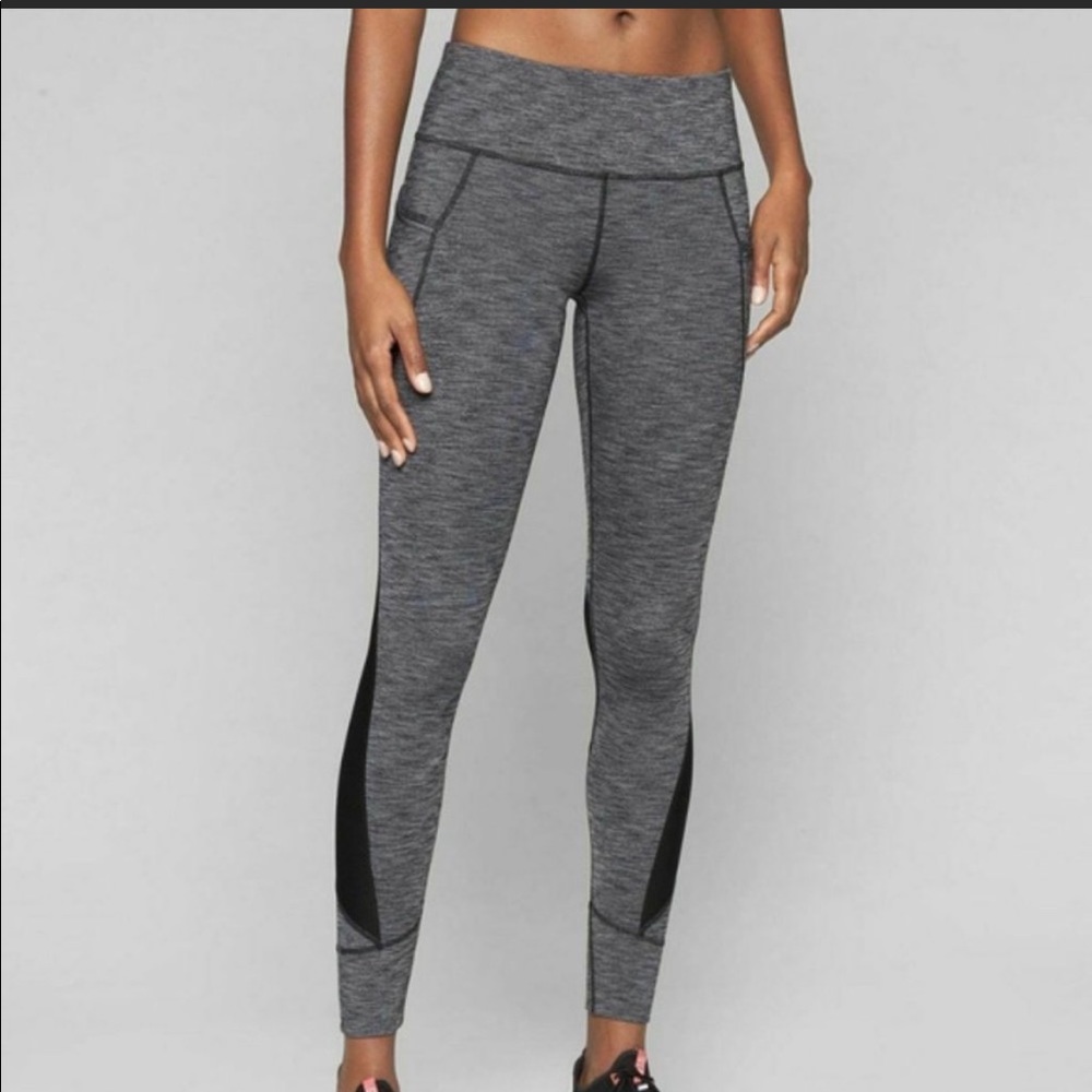 Athleta relay leggings. Good used condition size s